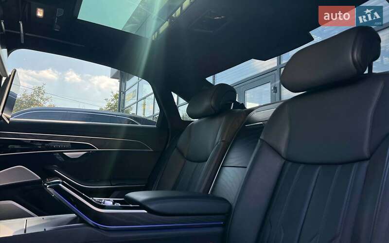 Седан Audi A8 2019 в Івано-Франківську