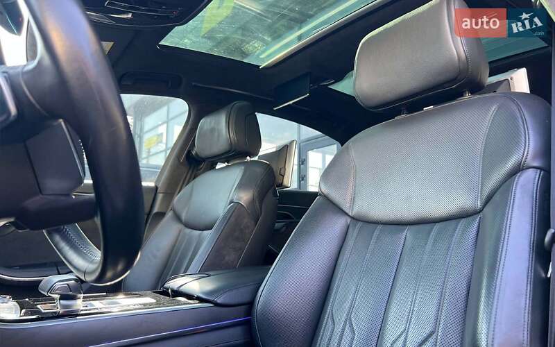 Седан Audi A8 2019 в Івано-Франківську
