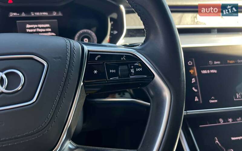 Седан Audi A8 2019 в Івано-Франківську