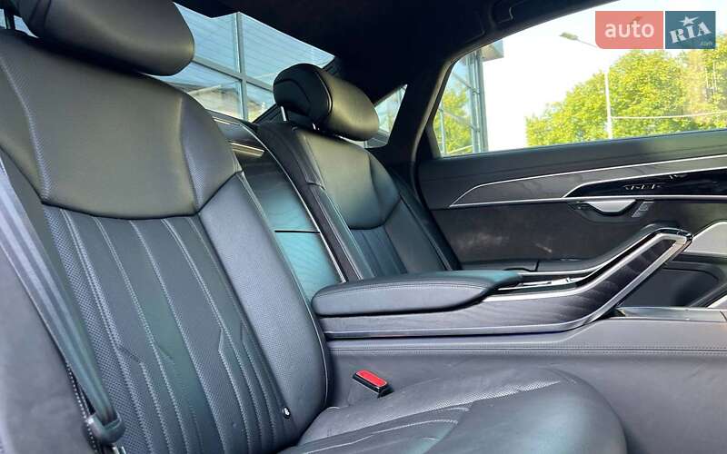 Седан Audi A8 2019 в Івано-Франківську