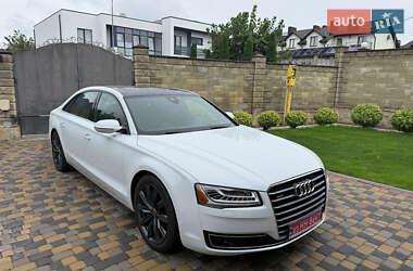 Седан Audi A8 2016 в 