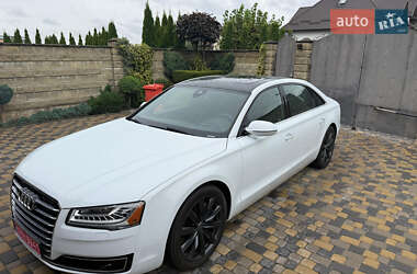 Седан Audi A8 2016 в 