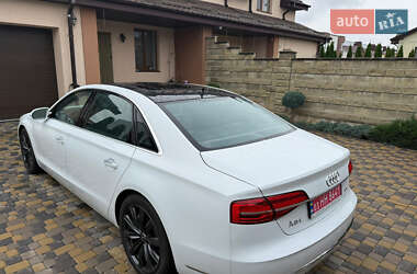 Седан Audi A8 2016 в 