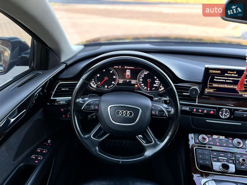 Седан Audi A8 2017 в Вінниці