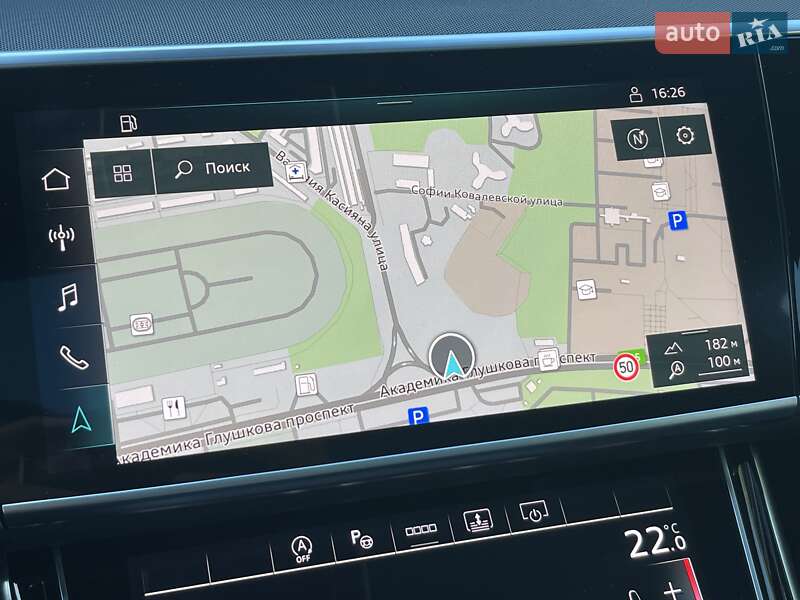 Седан Audi A8 2021 в Києві