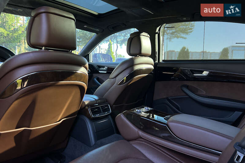 Седан Audi A8 2015 в Львове фото 24 Седан Audi A8 2015 в Львове