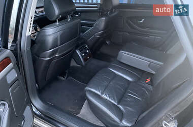 Седан Audi A8 2004 в 