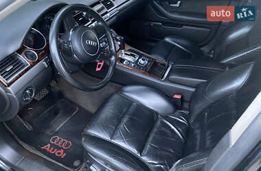 Седан Audi A8 2004 в 