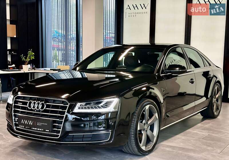Седан Audi A8 2013 в Львові