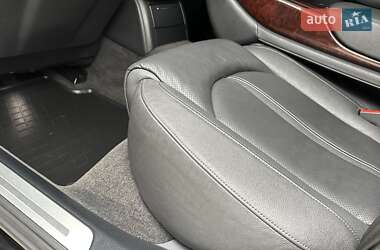 Седан Audi A8 2013 в 