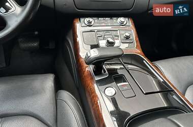Седан Audi A8 2013 в 
