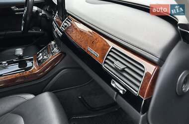 Седан Audi A8 2013 в 