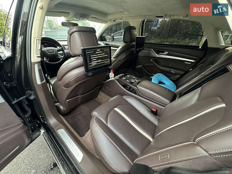 Седан Audi A8 2011 в Киеве
