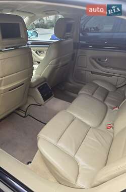 Седан Audi A8 2004 в 