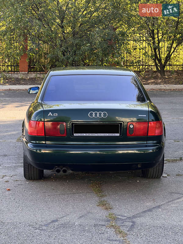 Седан Audi A8 1997 в Киеве