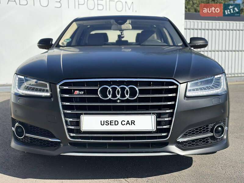 Седан Audi A8 2015 в Полтаве
