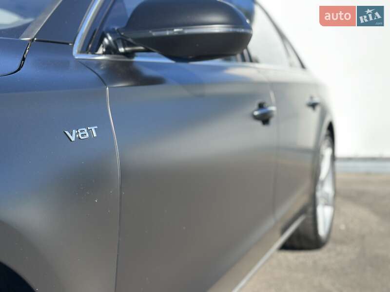 Седан Audi A8 2015 в Полтаве