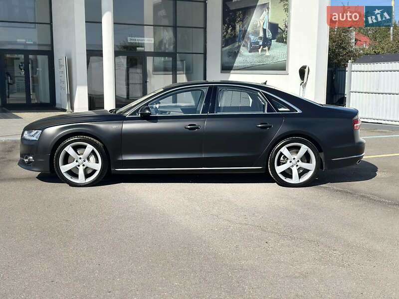 Седан Audi A8 2015 в Полтаве