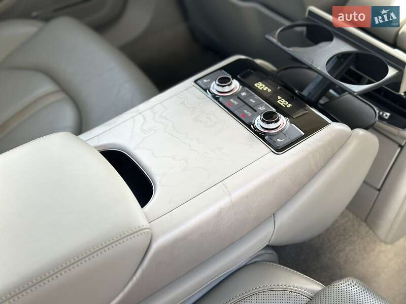 Седан Audi A8 2015 в Полтаве