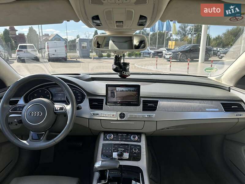 Седан Audi A8 2015 в Полтаве