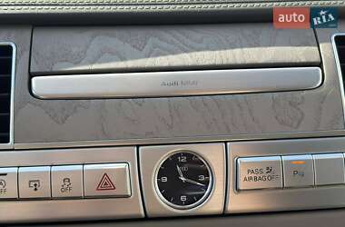 Седан Audi A8 2015 в 