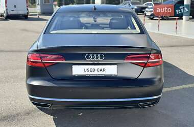 Седан Audi A8 2015 в 