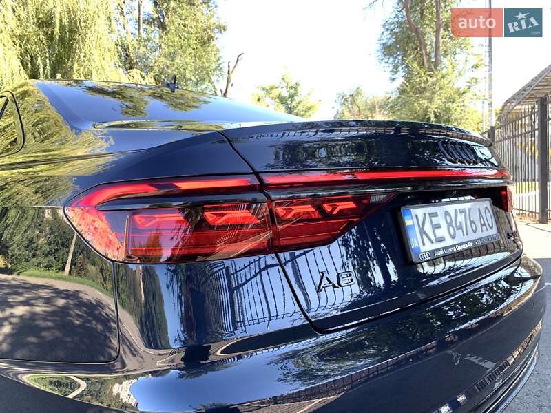 Седан Audi A8 2023 в Кривом Роге