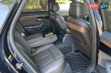 Седан Audi A8 2023 в 
