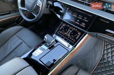 Седан Audi A8 2023 в 