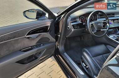 Седан Audi A8 2018 в 