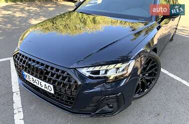 Седан Audi A8 2023 в 