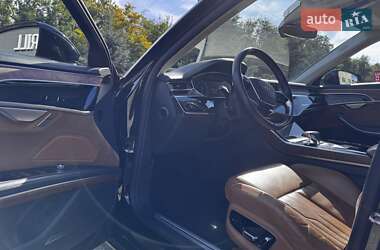 Седан Audi A8 2018 в 