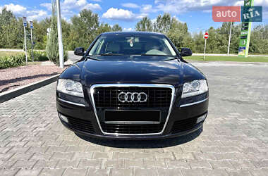 Седан Audi A8 2009 в 