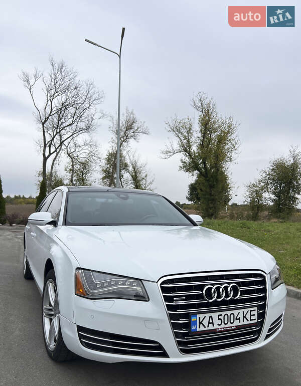 Седан Audi A8 2012 в Киеве
