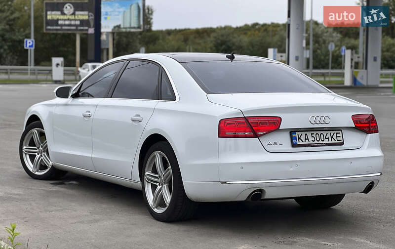 Седан Audi A8 2012 в Киеве