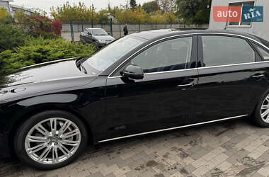 Седан Audi A8 2011 в 