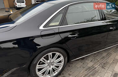 Седан Audi A8 2011 в 