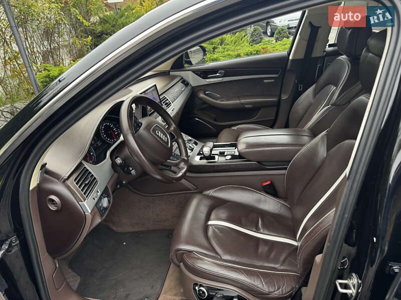 Седан Audi A8 2011 в Києві