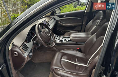 Седан Audi A8 2011 в 