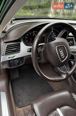 Седан Audi A8 2011 в 