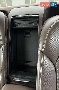 Седан Audi A8 2011 в 