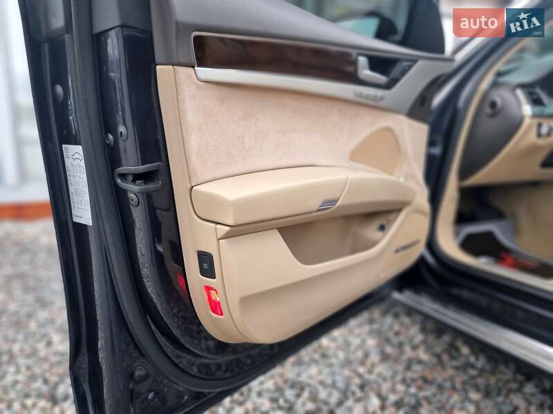 Седан Audi A8 2014 в Києві