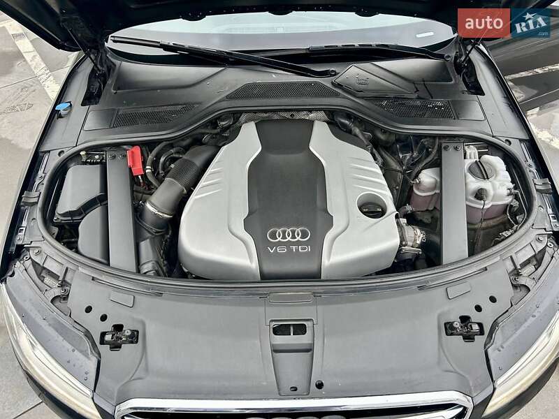 Седан Audi A8 2014 в Киеве