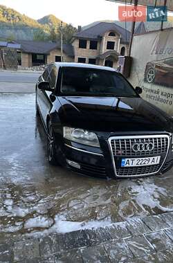 Седан Audi A8 2002 в 