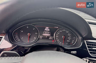Седан Audi A8 2017 в 