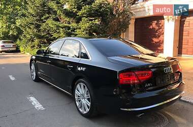 Седан Audi A8 2011 в 