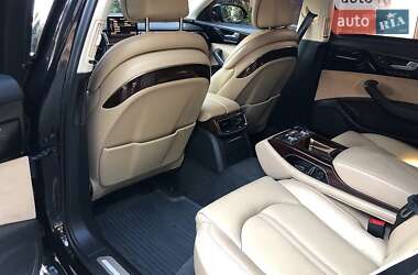 Седан Audi A8 2011 в 