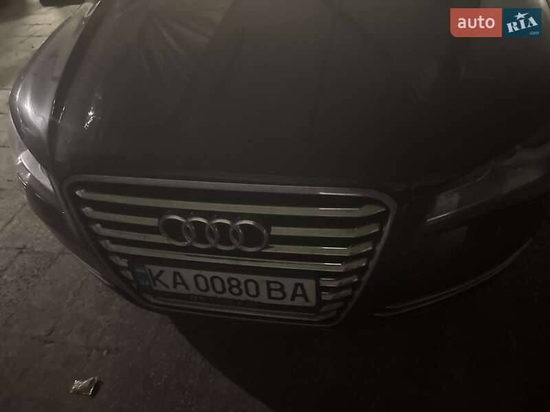 Седан Audi A8 2011 в Киеве