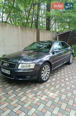 Седан Audi A8 2003 в Буче