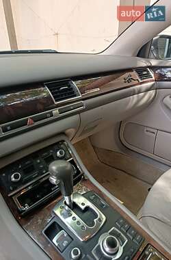 Седан Audi A8 2003 в 